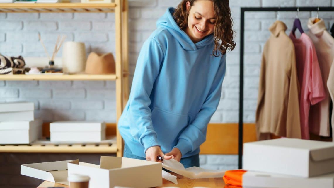 Shopify customer experience: improvement and customer satisfaction
