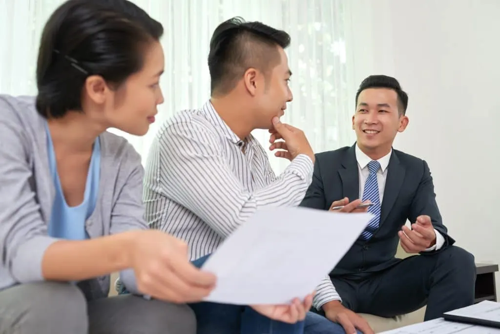 Real estate broker: find the best for your real estate project with Waxoo.fr.