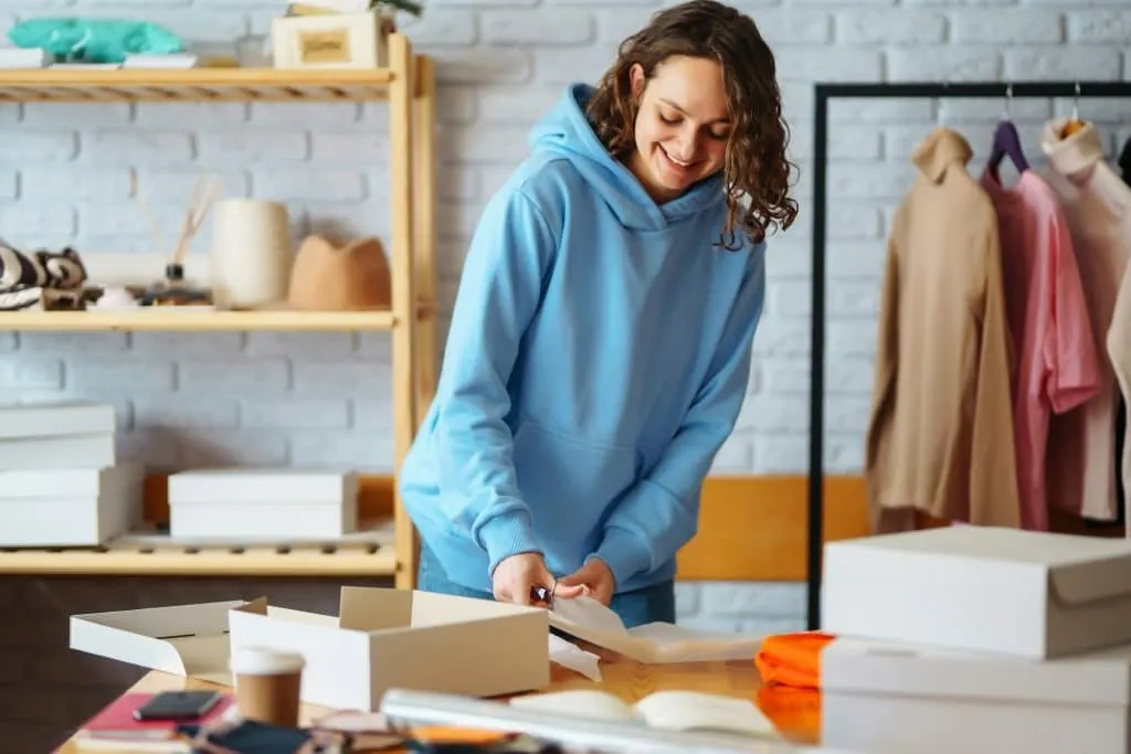 Shopify customer experience: improvement and customer satisfaction